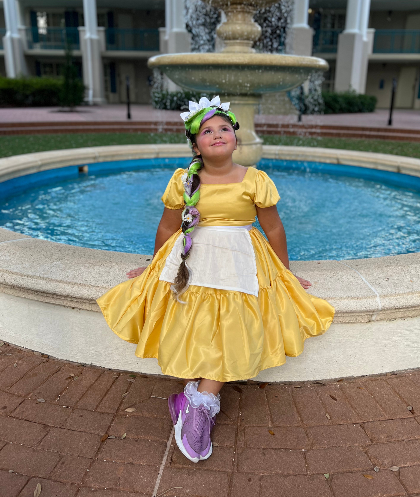 Lily Pad Deluxe Waitress Dress Set for Girls – Perfect for Disneybounding and Pretend Play – This Princess Tiana-inspired waitress dress set is perfect for young girls who love fairytales. Ideal for Disneybounding, birthday parties, and holiday celebrations.