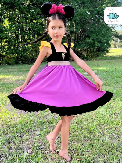 Frozen-Themed Anna Disneybound Outfit for Play Pretend: A beautiful Anna-inspired dress featuring vibrant colors, ideal for Disneybounding or as a Halloween costume. This outfit is perfect for kids who love imaginative play pretend and dress-up games, making it a magical gift for young Frozen fans