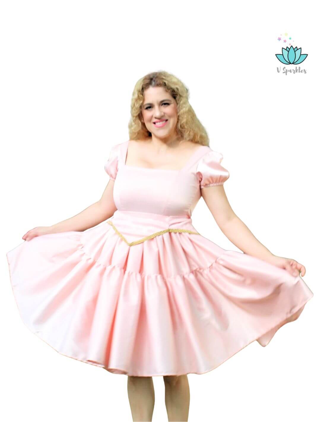 Aurora's Enchantment Dress for Adults – Ideal for Disneybounding and Special Events – This stunning Aurora-inspired dress is perfect for adults attending Disneybounding adventures, Halloween parties, or themed gatherings. Available in mid-size and plus-size options.