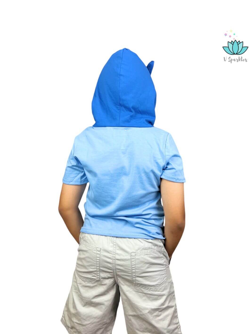 Bluey Disneybound Outfit for Kids' Dress-Up Games: A charming Bluey-inspired shirt for kids, designed for Disneybounding, birthday parties, or Halloween. This shirt is perfect for play pretend, letting young fans embrace their inner Bluey while dressing to impress.