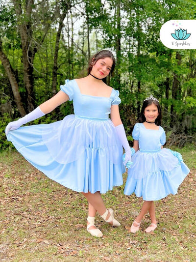 Glass Slipper Girls Dress Set – Ideal for Disneybounding and Special Occasions – This Cinderella-inspired blue dress set is perfect for toddlers and young girls attending Disneybounding adventures, holiday events, or birthday parties.