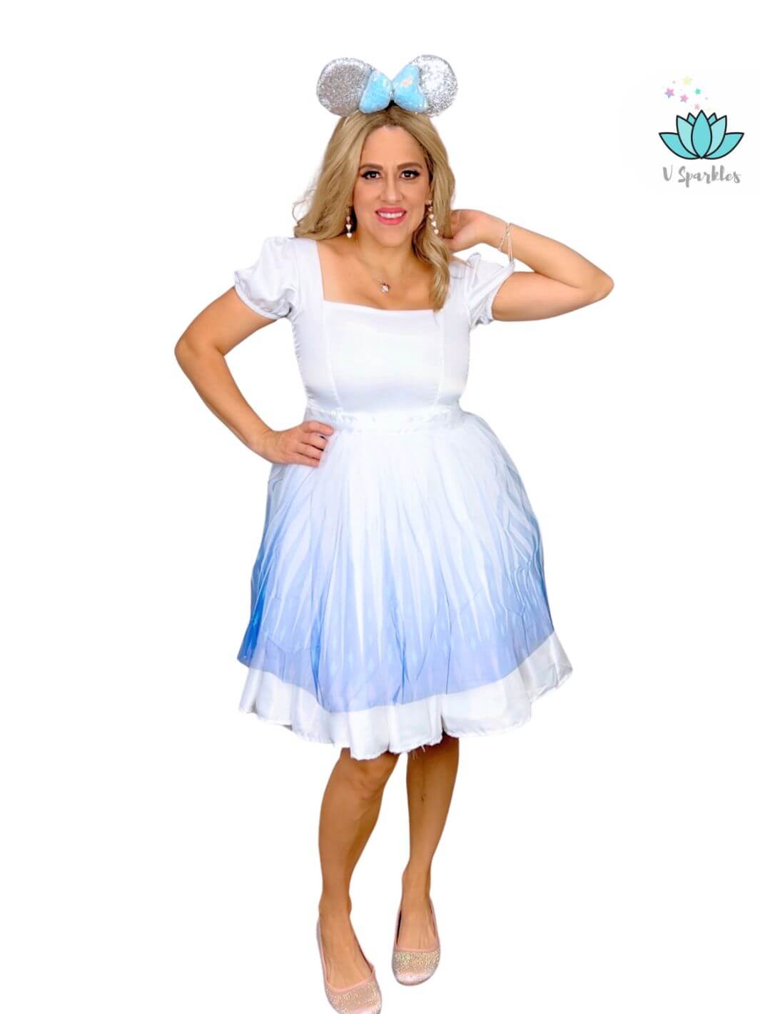 Ice Queen 2 Dress-Up Overskirt for Adults – Ideal for Disneybounding and Winter Events – This Queen Elsa-inspired overskirt is perfect for adults attending Disneybounding adventures, holiday parties, or winter-themed events. Available in mid-size and plus-size options.