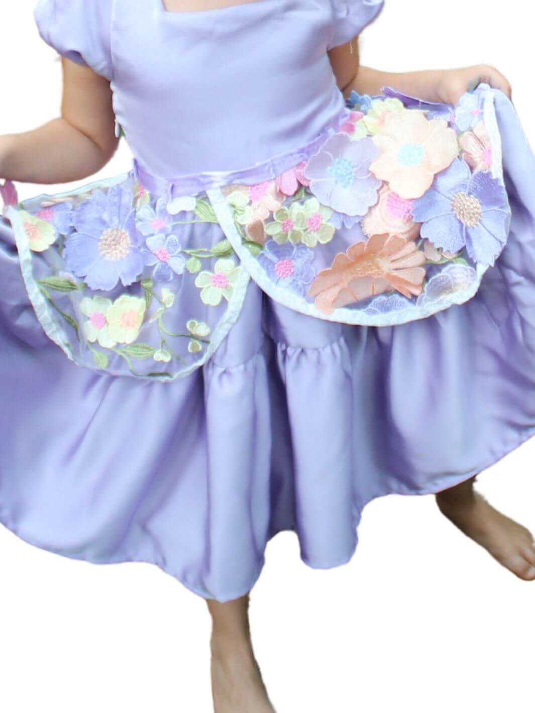 Floral Fairytale Dress-Up Overskirt for Kids – Perfect for Disneybounding and Pretend Play – This Rapunzel-inspired floral overskirt is ideal for young girls who love fairytales. Great for Disneybounding, birthday parties, and holiday celebrations.