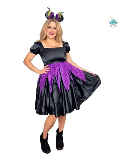 Black Fairy Overskirt for Women – Perfect for Halloween and Disneybounding – Channel your inner Maleficent with this black fairy dress-up overskirt, perfect for Halloween parties, Disneybounding adventures, or special events. Available in mid-size and plus-size options.