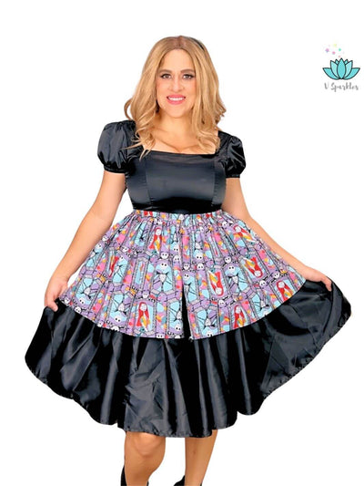 Spooky Christmas Dream Dress-Up Overskirt for Women – Perfect for Halloween and Disneybounding – Channel your inner Pumpkin King with this spooky Christmas-themed dress-up overskirt, ideal for Halloween parties, Disneybounding, or themed holiday events. Available in mid-size and plus-size options.