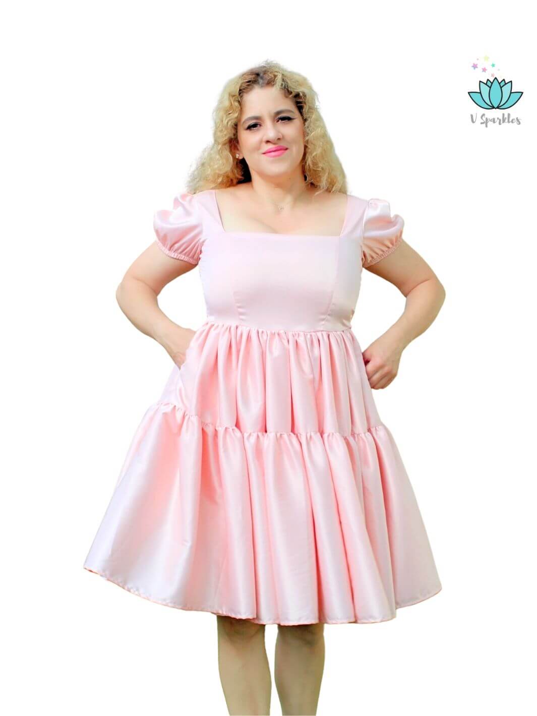 Pink Princess Dress Set for Women – Princess Peach-Inspired Disneybounding Look – This vibrant pink dress set is perfect for creating a magical Princess Peach look for Disneybounding, holiday parties, or themed events. Available in mid-size and plus-size options.
