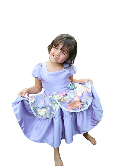 Floral Fairytale Dress-Up Overskirt for Girls – Rapunzel Dress-Up and Pretend Play – This magical floral overskirt is perfect for toddlers and young girls who love dressing up as Rapunzel. Ideal for Disneybounding, pretend play, and birthday celebrations.