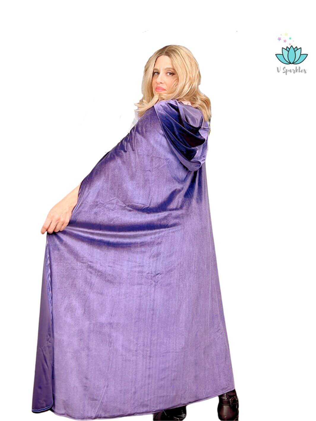 Dress to Impress with Sarah Sanderson Cape: This Sarah Sanderson-inspired outfit is perfect for a dress-to-impress look at Halloween or themed events.